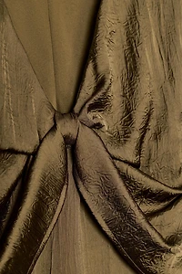 KNOTTED SATIN EFFECT TOP