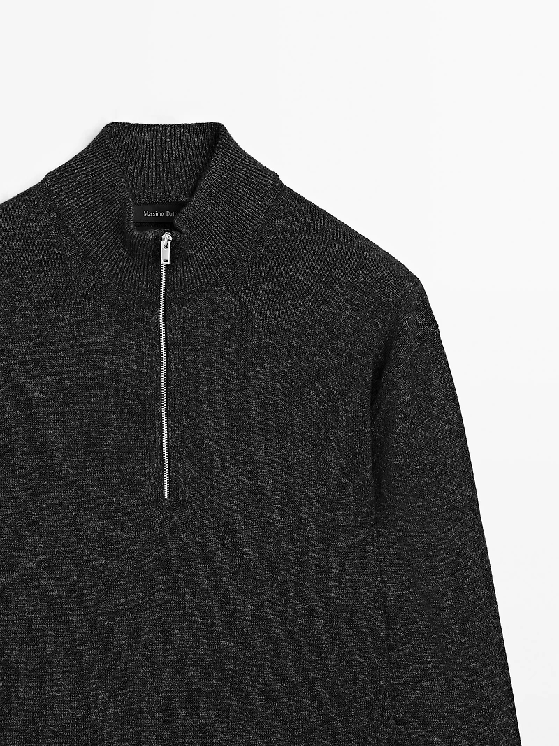 Mock neck knit sweater