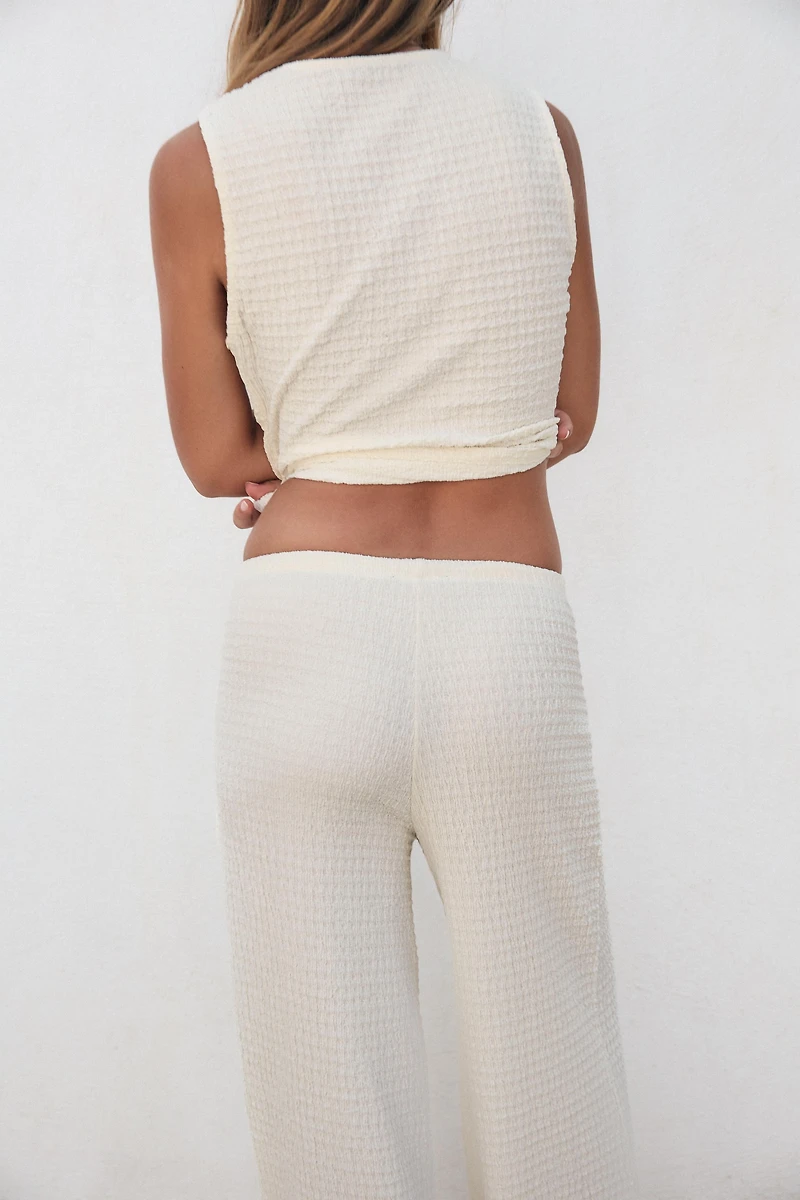 TEXTURED STRAIGHT LEG PANTS
