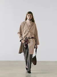 Long 100% cotton trench coat with side fastening