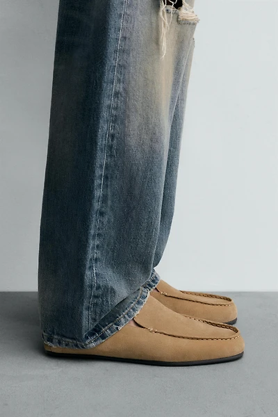 LEATHER LOAFERS