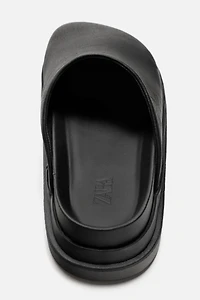 THICK CLOGS
