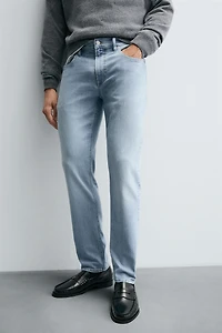 BASIC SLIM FIT JEANS