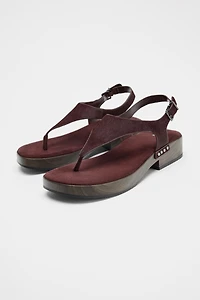 STUDDED LEATHER SANDALS