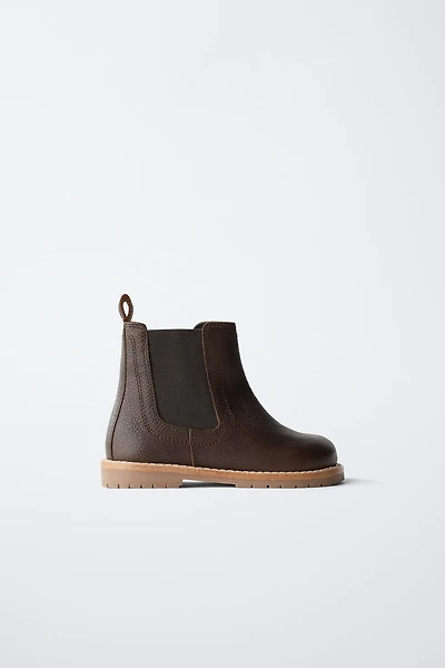 LEATHER CHELSEA BOOTS