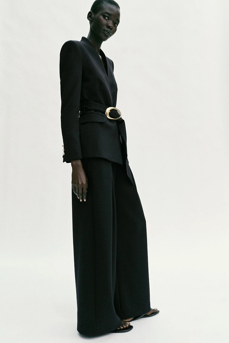 GOLD BUCKLE BELTED BLAZER SET
