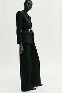 GOLD BUCKLE BELTED BLAZER SET