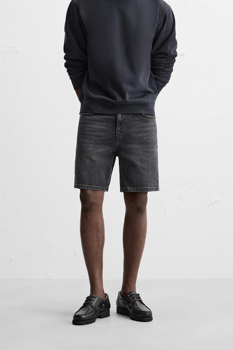 REGULAR FIT DENIM SHORTS