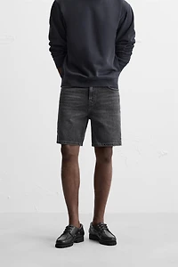 REGULAR FIT DENIM SHORTS