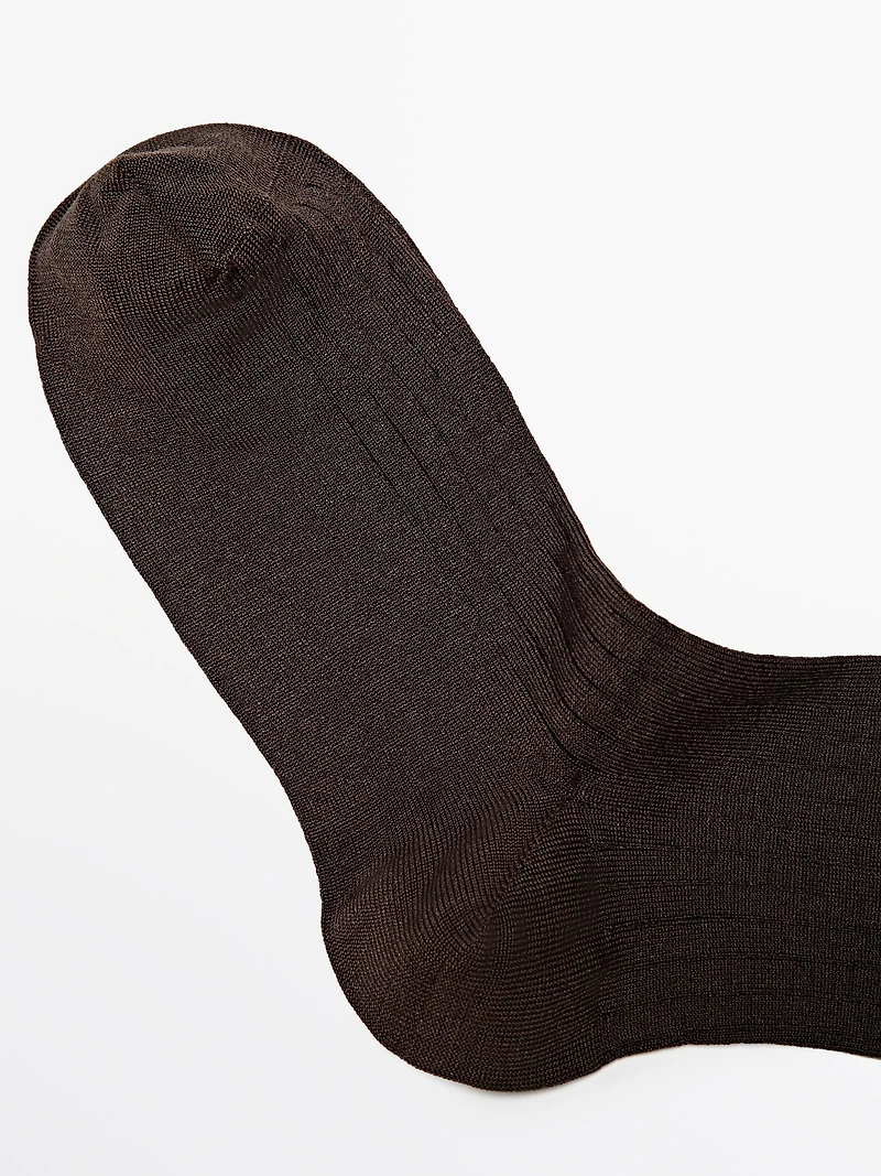 Ribbed silk blend socks