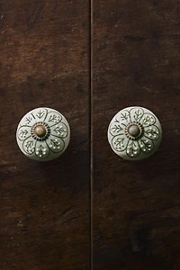 SET OF CERAMIC FLOWER KNOBS (SET OF 2