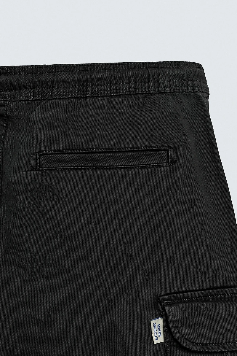 RELAXED FIT WASHED CARGO SHORTS