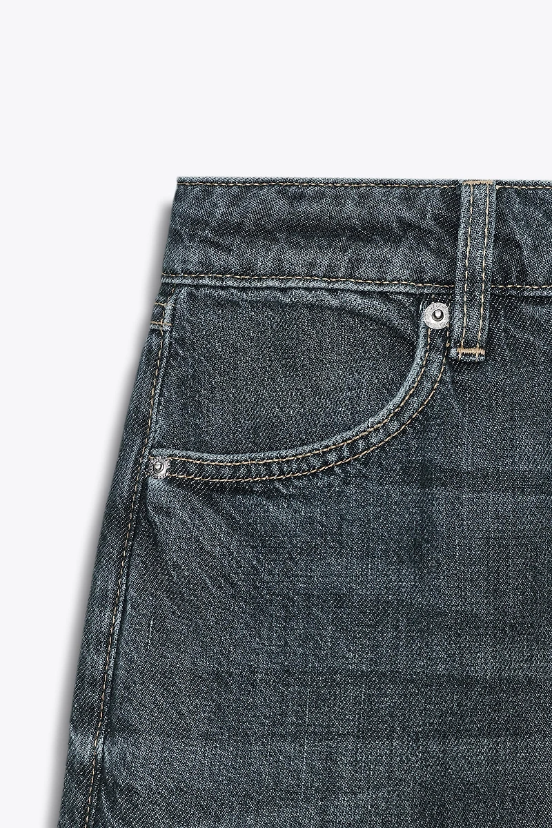 Z1975 HIGH-WAISTED STRAIGHT FIT JEANS