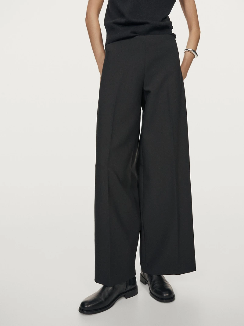 Wide-leg trousers with darts