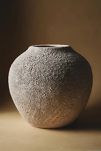 CERAMIC VASE