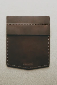 POCHE EN CUIR DE CHARPENTIER