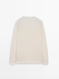 Knit 100% cotton crew neck sweater