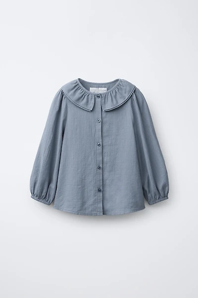 TEXTURED PETER PAN COLLAR SHIRT