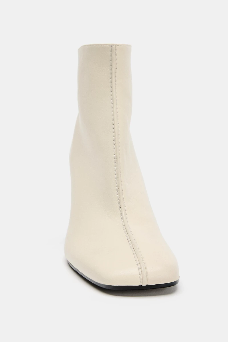 BOTTINES À TALONS EN CUIR LIMITED EDITION