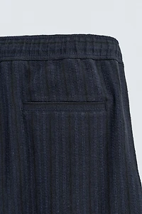 GEOMETRIC JACQUARD SHORTS
