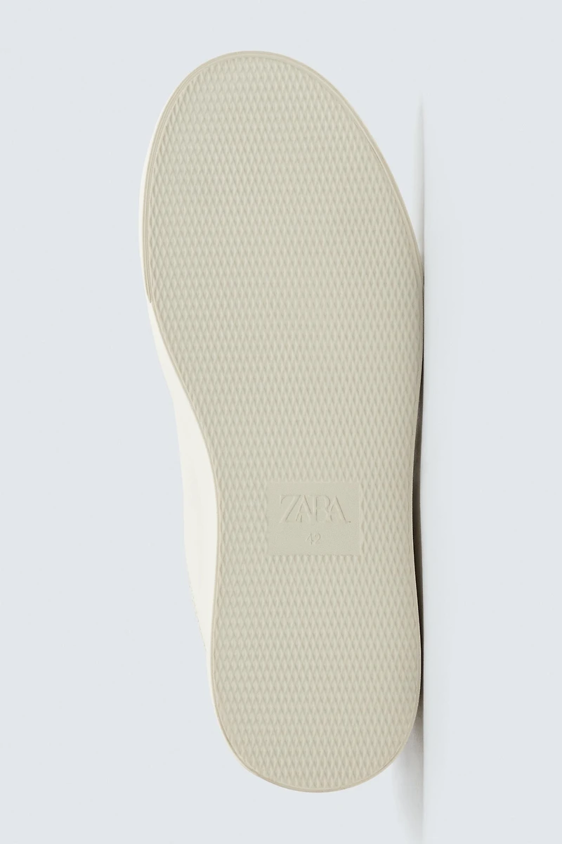 HEEL DETAIL SNEAKERS