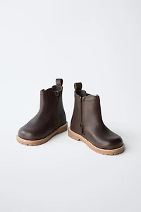 LEATHER CHELSEA BOOTS