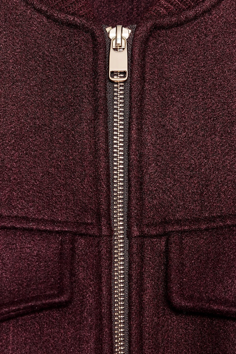 VESTE COURTE DOUCE AU TOUCHER