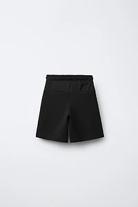 BERMUDA SPORT EN MATIÈRES VARIÉES