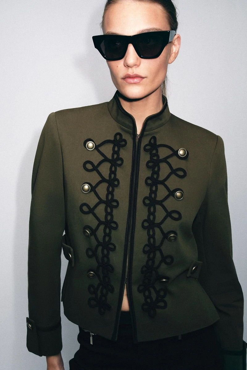 BLAZER WITH EPAULETS AND FROG CLASP