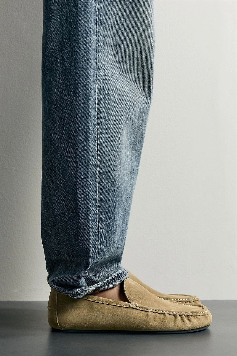 LEATHER LOAFERS