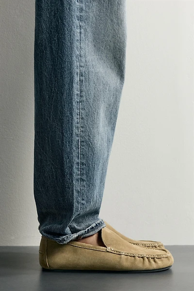 LEATHER LOAFERS