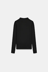 TURTLENECK T-SHIRT