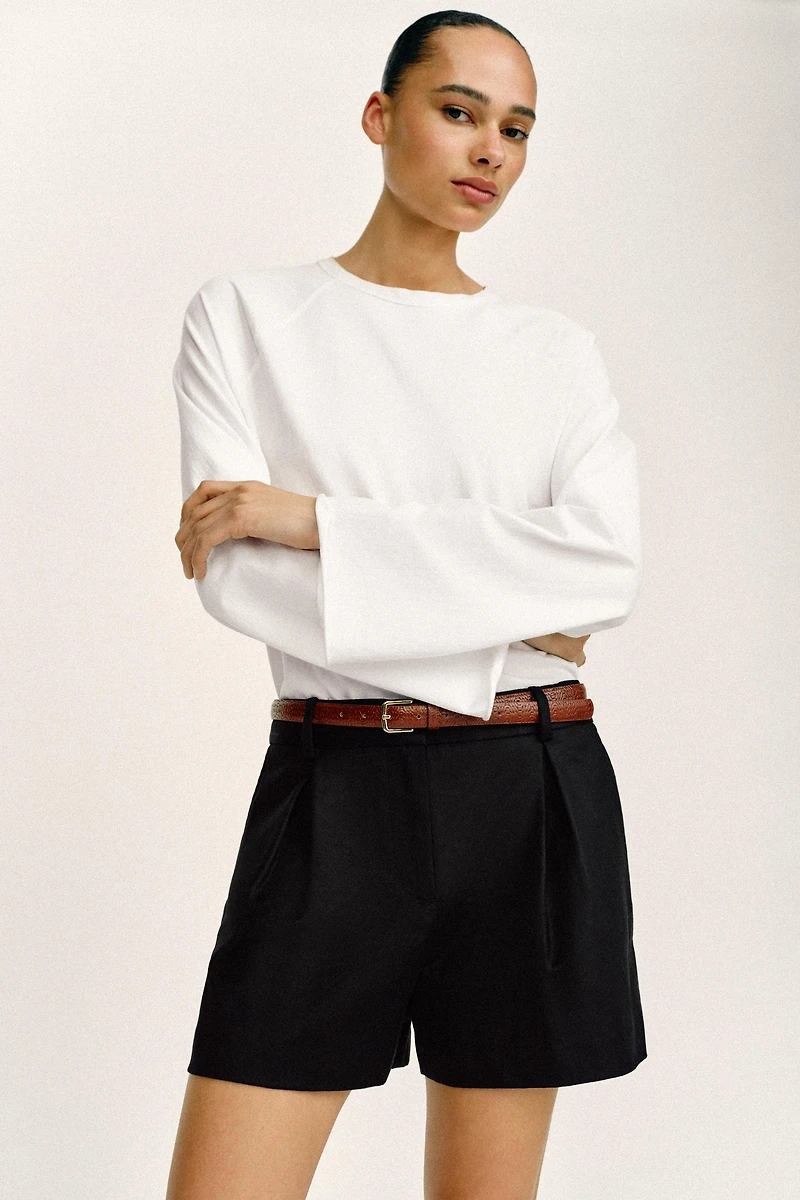 BELTED PLEATED SHORTS
