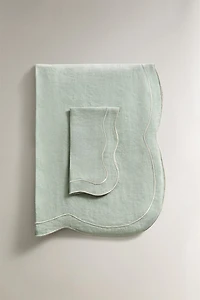 CHRISTMAS THREAD LINEN TABLECLOTH