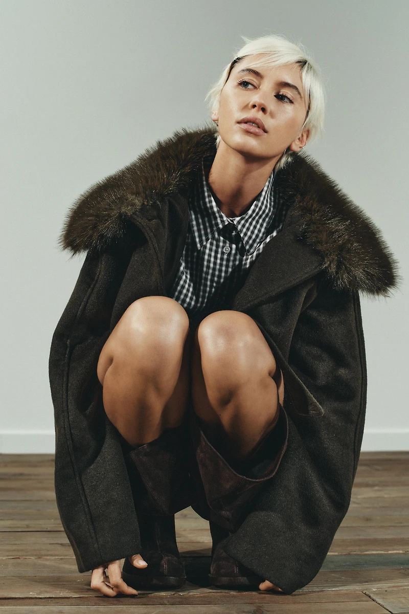 WOOL BLEND COAT WITH FAUX FUR COLLAR