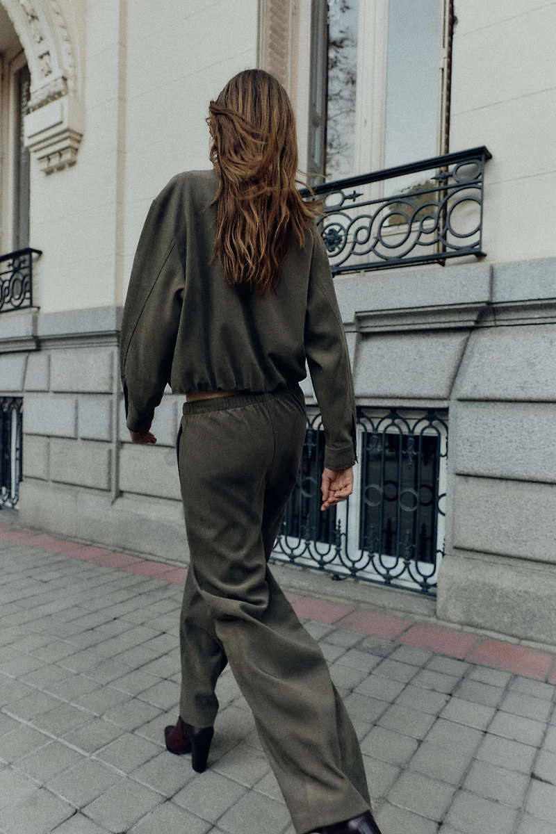 WIDE LEG ELASTIC WAIST PANTS