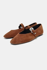 BALLERINES EN DAIM À BOUCLE