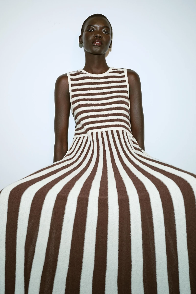 LONG TEXTURED PLEATED STRIPED DRESS