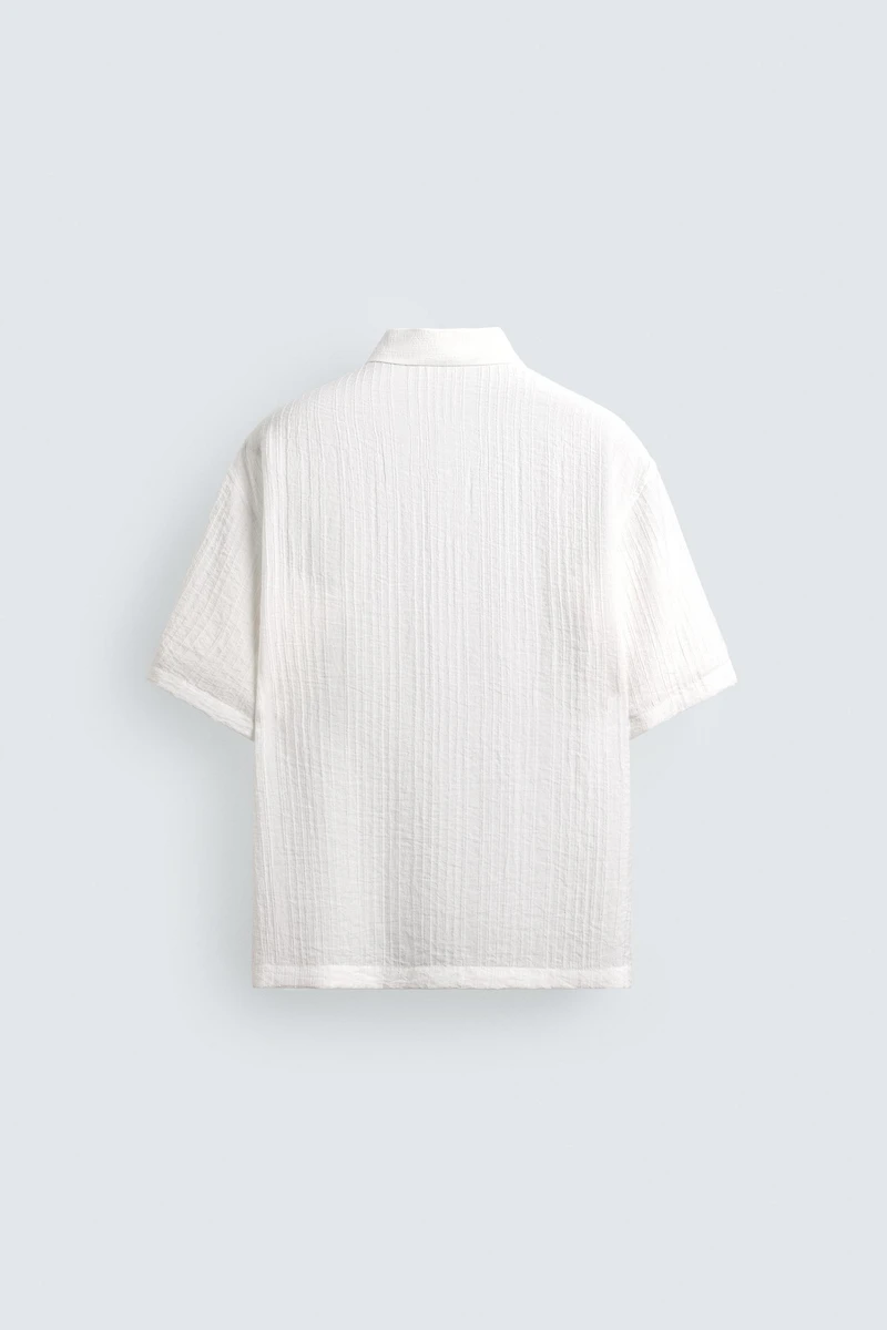 CHEMISE FLUIDE STRUCTURÉE EN RELIEF