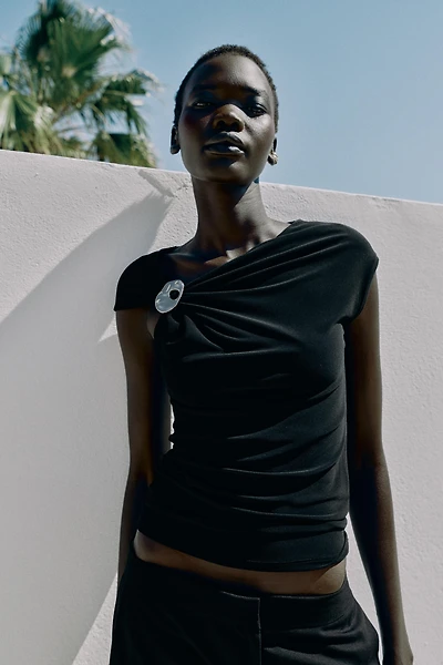 DRAPED HARDWARE TOP