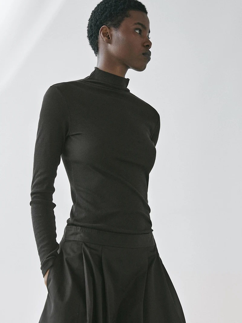 Ribbed long sleeve cotton T-shirt