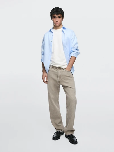 Straight-leg jeans