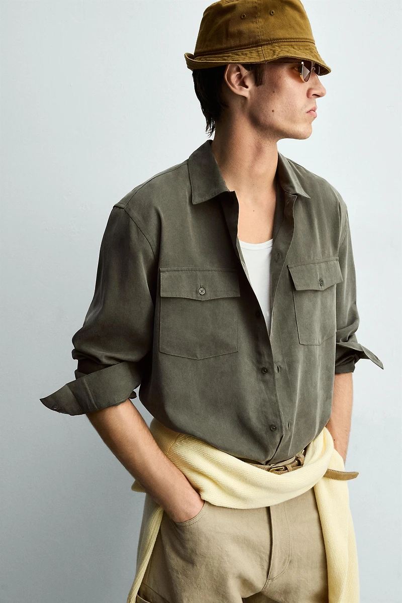 RELAXED FIT FLUID SHIRT WITH POCKETS