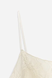 SEAMLESS LACE TOP