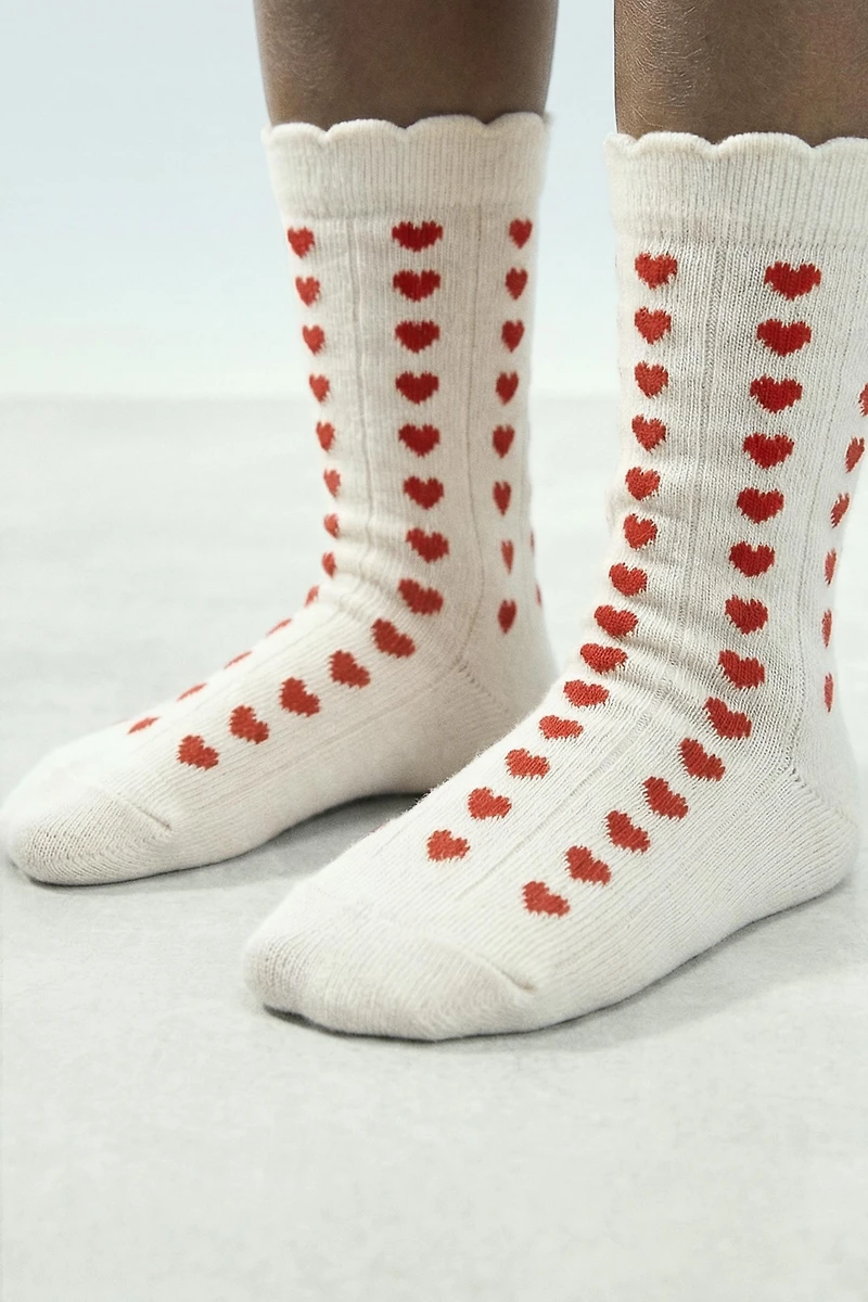 THREE-PACK OF STRIPED AND HEART SOCKS