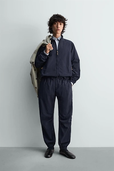 LIGHTWEIGHT TECHNICAL JACKET