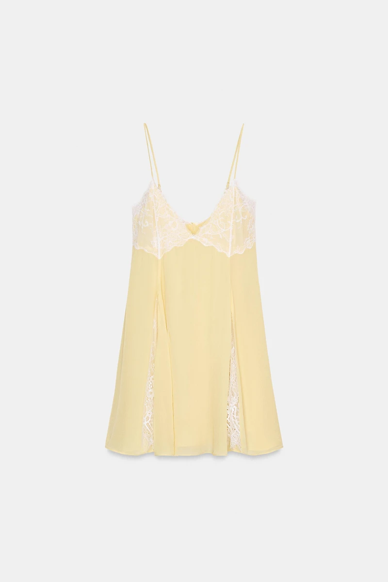 ROBE COURTE BIMATIÈRE EN DENTELLE