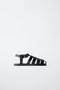 BUCKLED FISHERMAN SANDALS