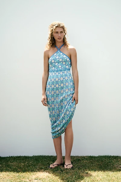 ROBE HALTER EN MAILLE