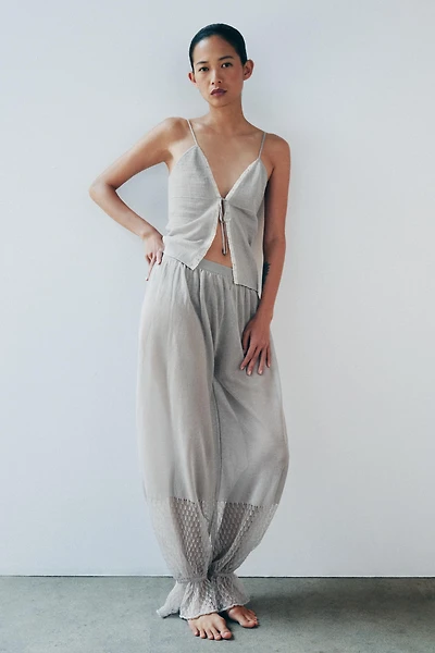 RUFFLED BLOOMER KNIT PANTS